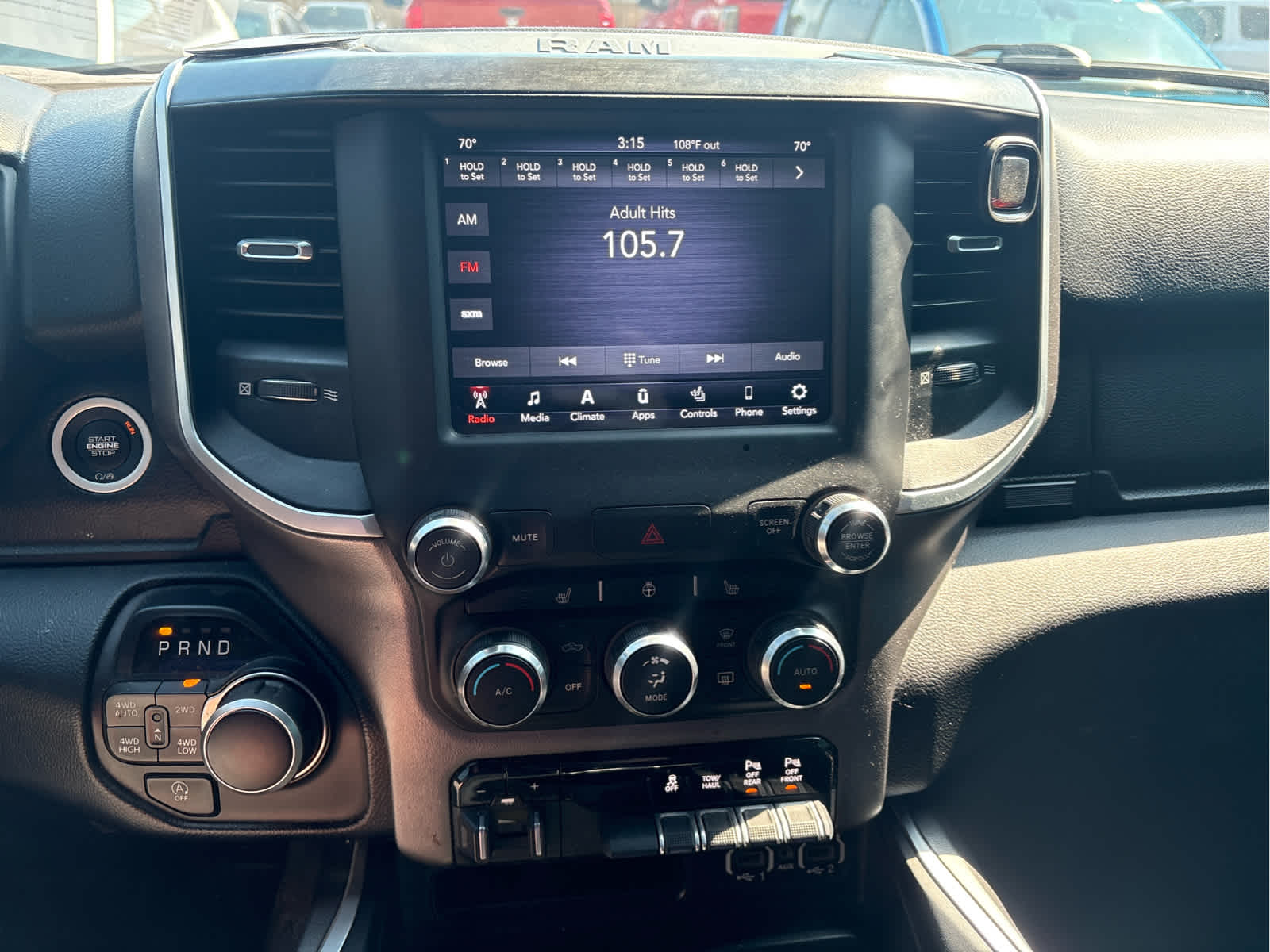 2020 RAM 1500 Big Horn Crew Cab 4x4 5'7' Box