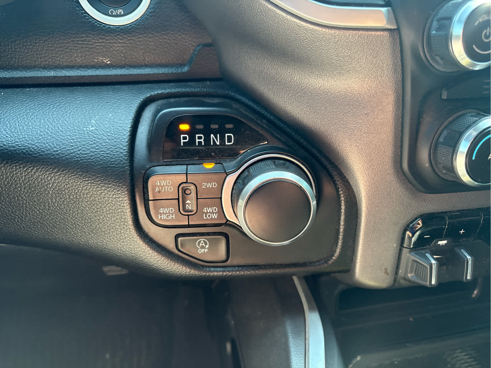 2020 RAM 1500 Big Horn Crew Cab 4x4 5'7' Box