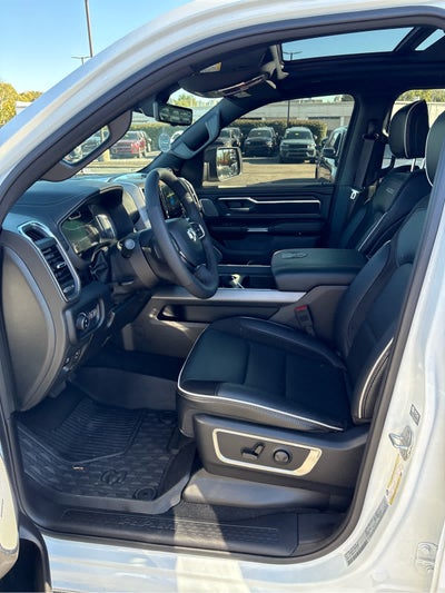 2025 RAM 1500 Laramie 4x4 Crew Cab 5'7 Box