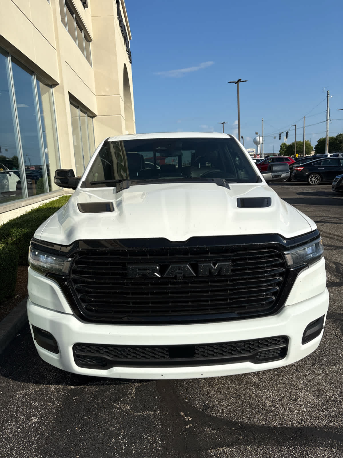 2025 RAM 1500 Laramie Crew Cab 4x4 5'7' Box