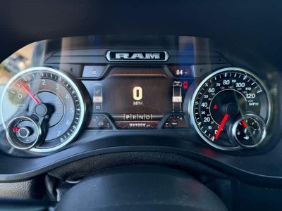 2021 RAM 1500 Laramie Crew Cab 4x4 5'7' Box
