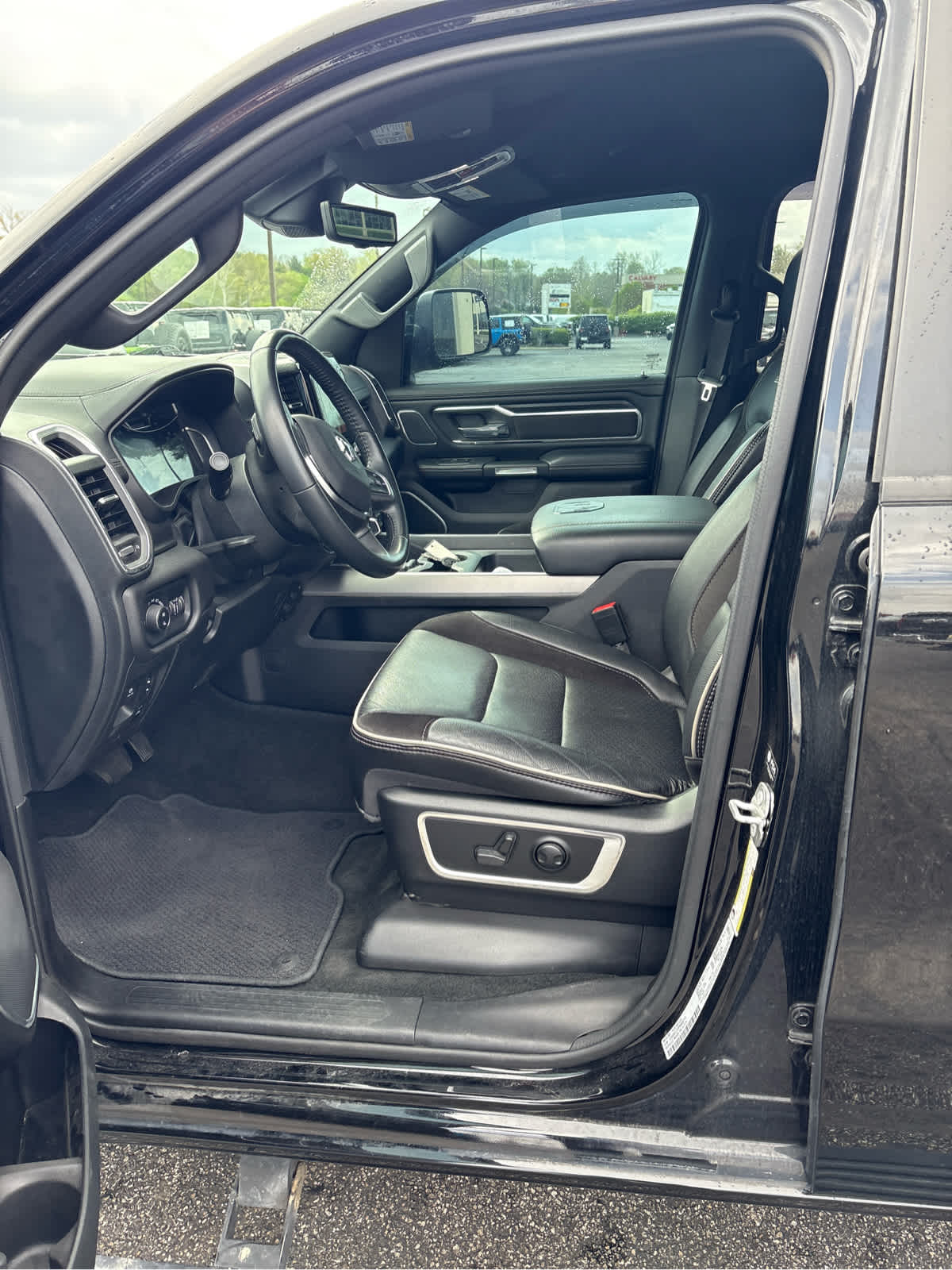 2023 RAM 1500 Laramie