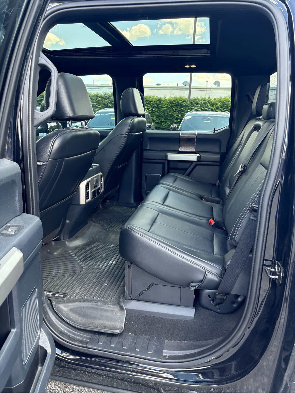 2022 Ford Super Duty F-250 Pickup LARIAT