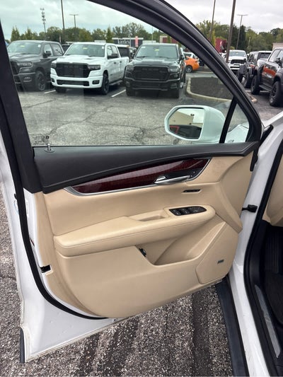 2017 Cadillac XT5 Premium Luxury