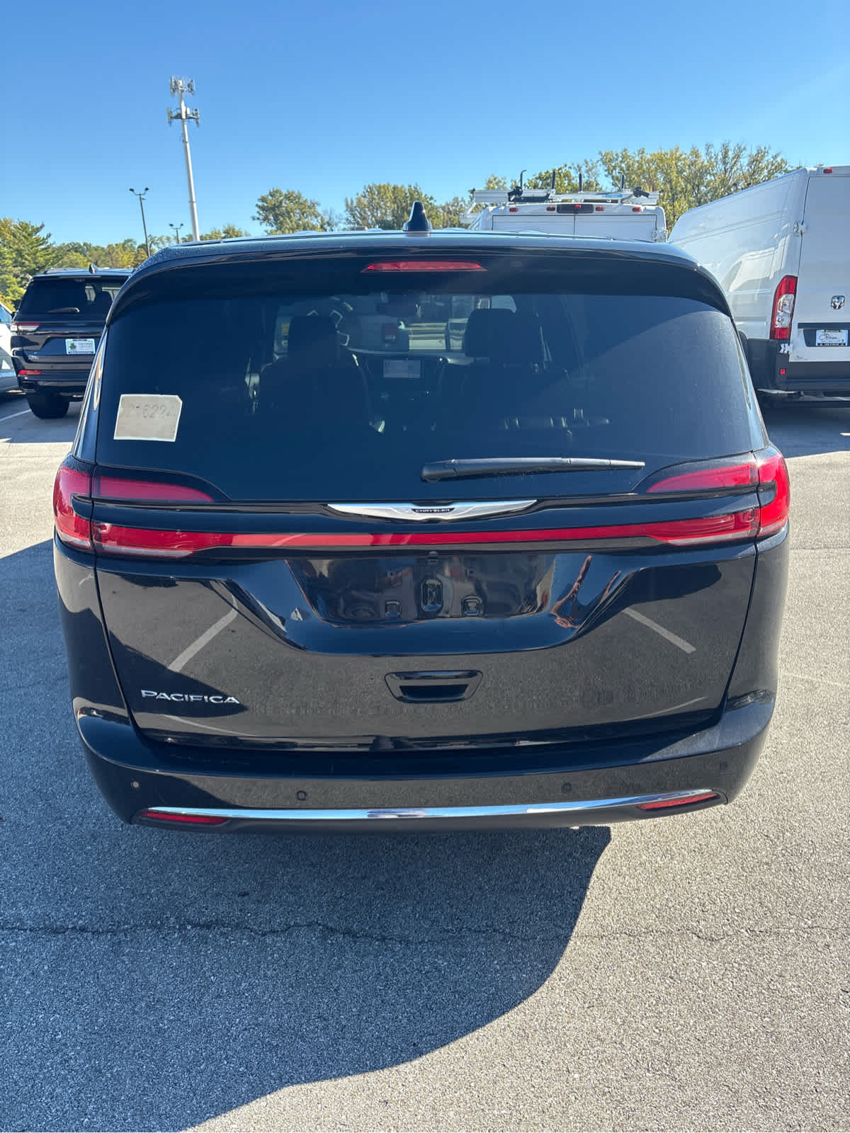 2026 Chrysler Pacifica Select