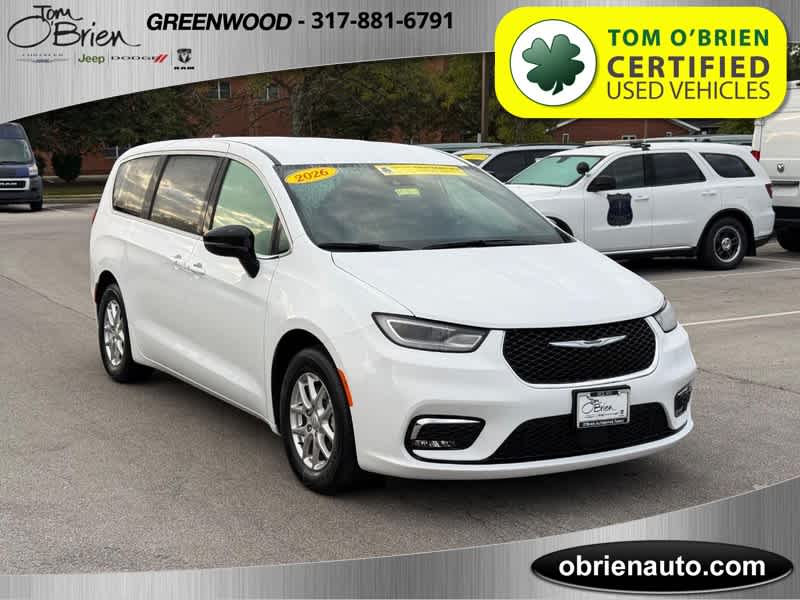 2026 Chrysler Pacifica Select