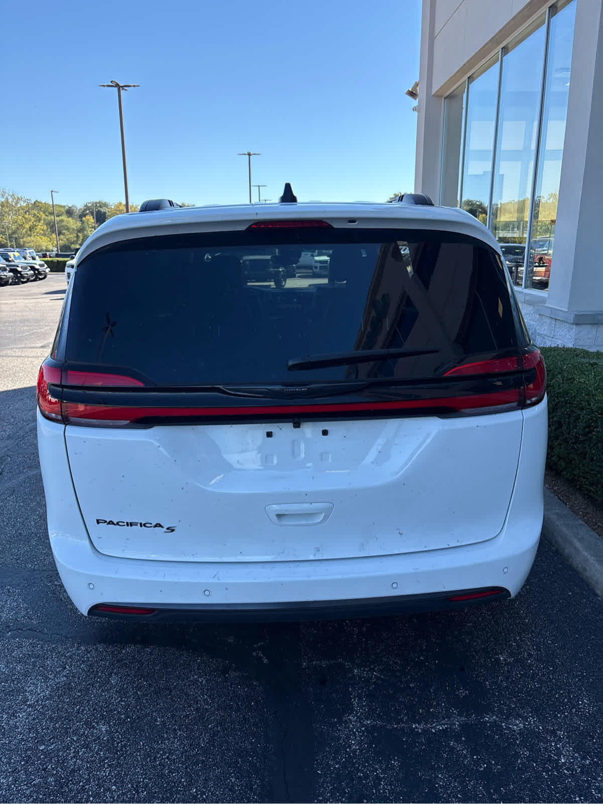 2026 Chrysler Pacifica Select