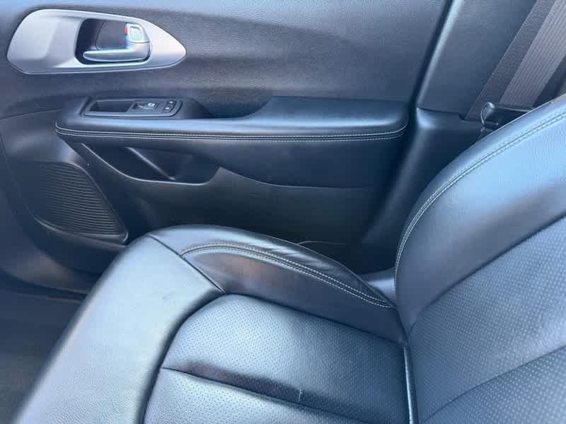 2022 Chrysler Pacifica Hybrid Touring L