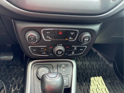 2020 Jeep Compass Sun and Safety 4x4