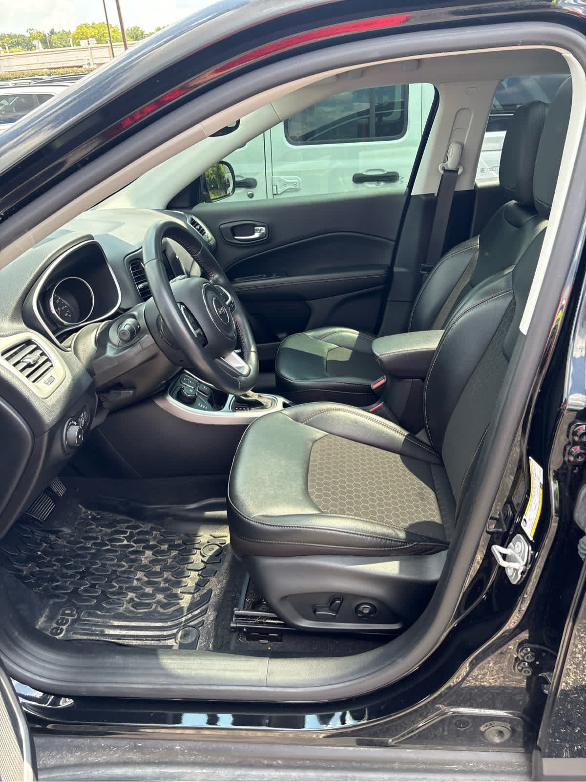 2020 Jeep Compass Sun and Safety 4x4