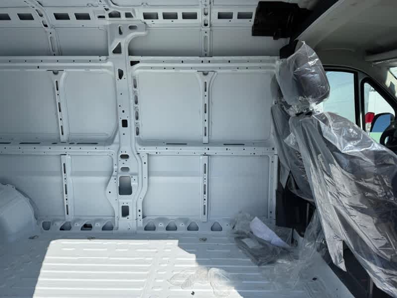 2025 RAM ProMaster Tradesman