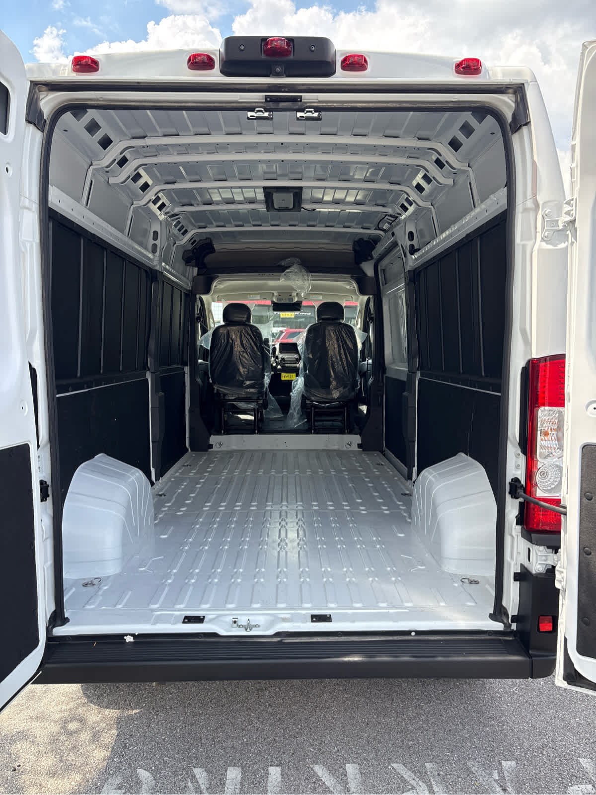 2025 RAM ProMaster Tradesman