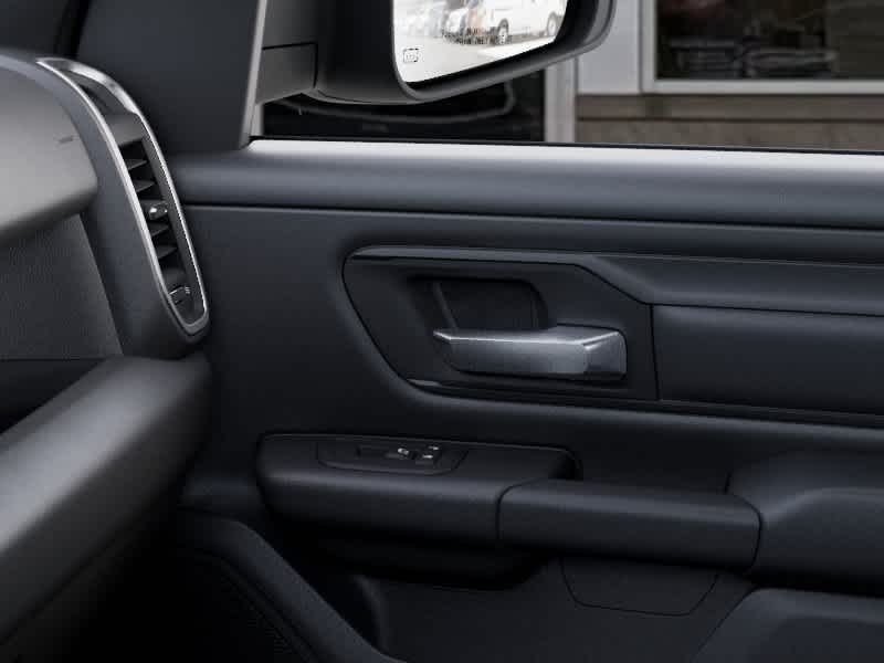 2026 RAM 1500 RAM 1500 EXPRESS CREW CAB 4X4 5'7' BOX