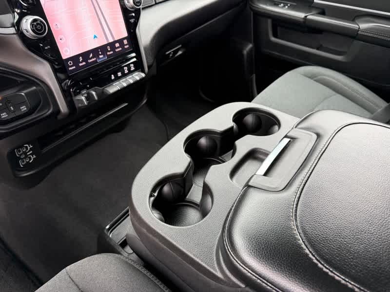 2025 RAM 2500 Big Horn Crew Cab 4x4 6'4' Box