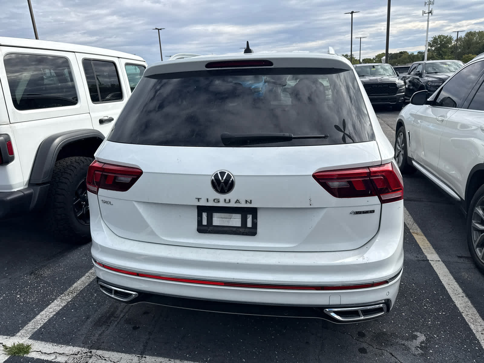 2022 Volkswagen Tiguan 2.0T SEL R-Line