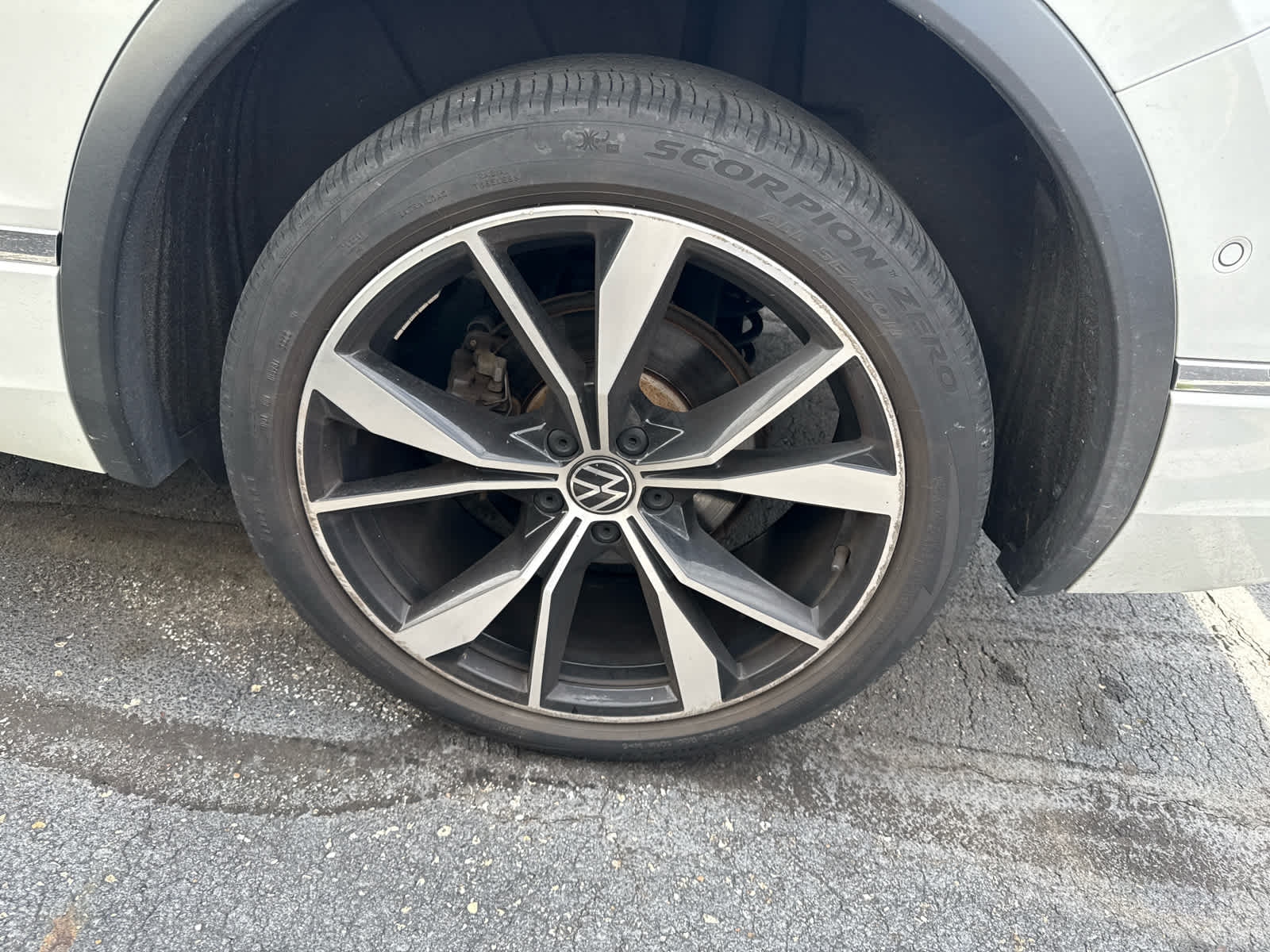 2022 Volkswagen Tiguan 2.0T SEL R-Line