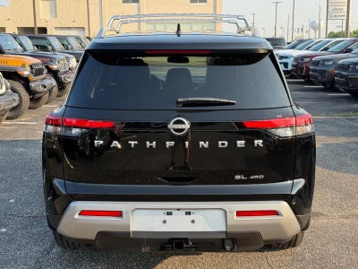 2022 Nissan Pathfinder SL