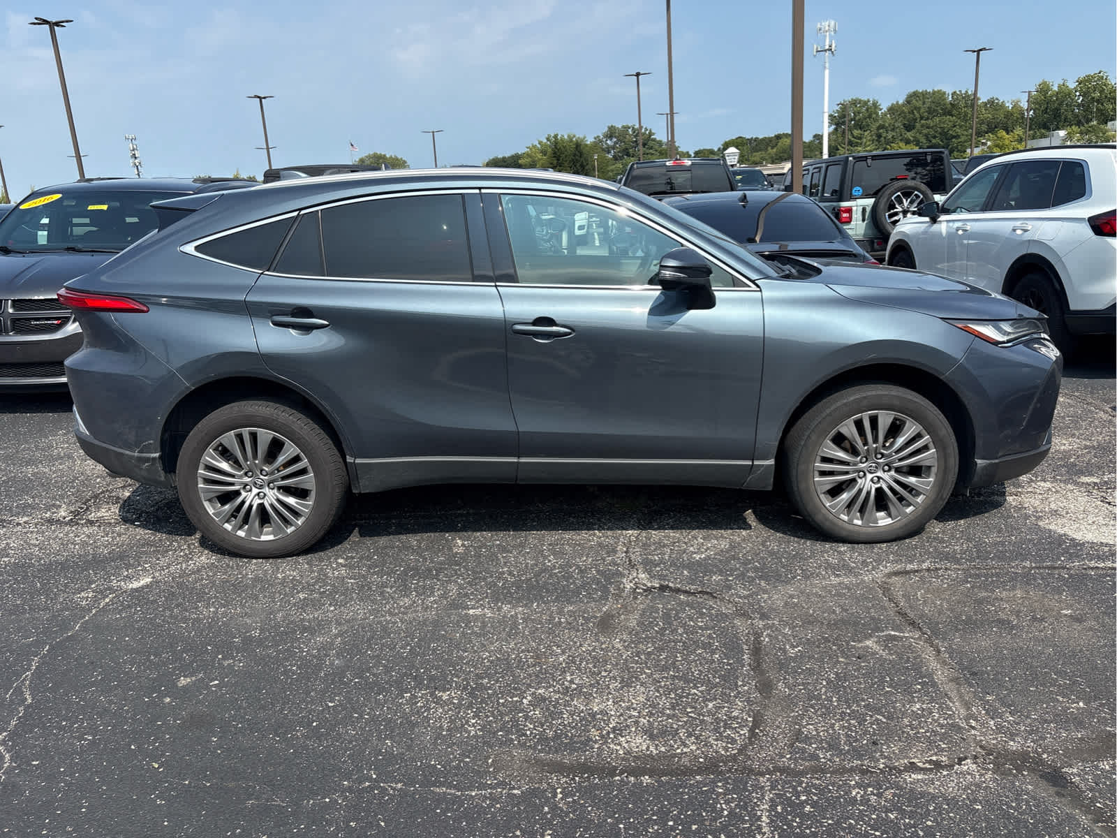 2023 Toyota Venza XLE