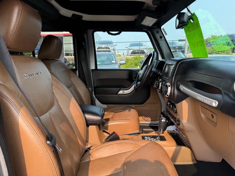 2016 Jeep Wrangler Unlimited 4WD 4dr Sahara