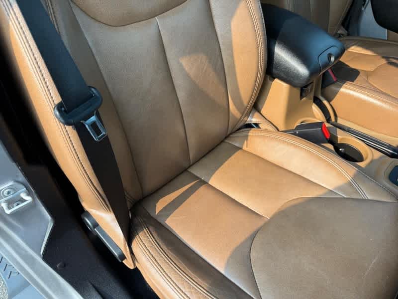 2016 Jeep Wrangler Unlimited 4WD 4dr Sahara