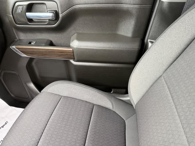 2022 Chevrolet Silverado 1500 LTD 4WD Crew Cab 147 RST