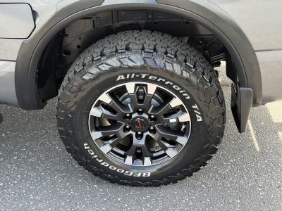 2020 Nissan Titan 4x4 Crew Cab PRO-4X