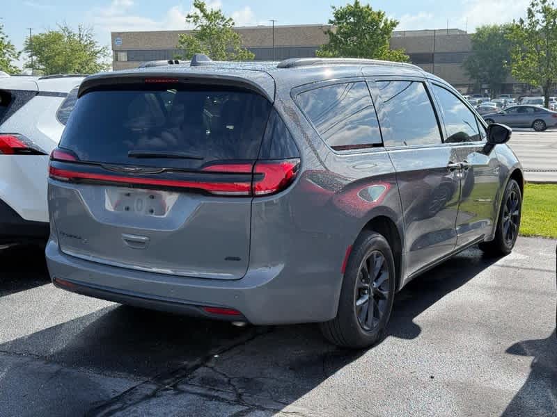 2022 Chrysler Pacifica Touring L AWD
