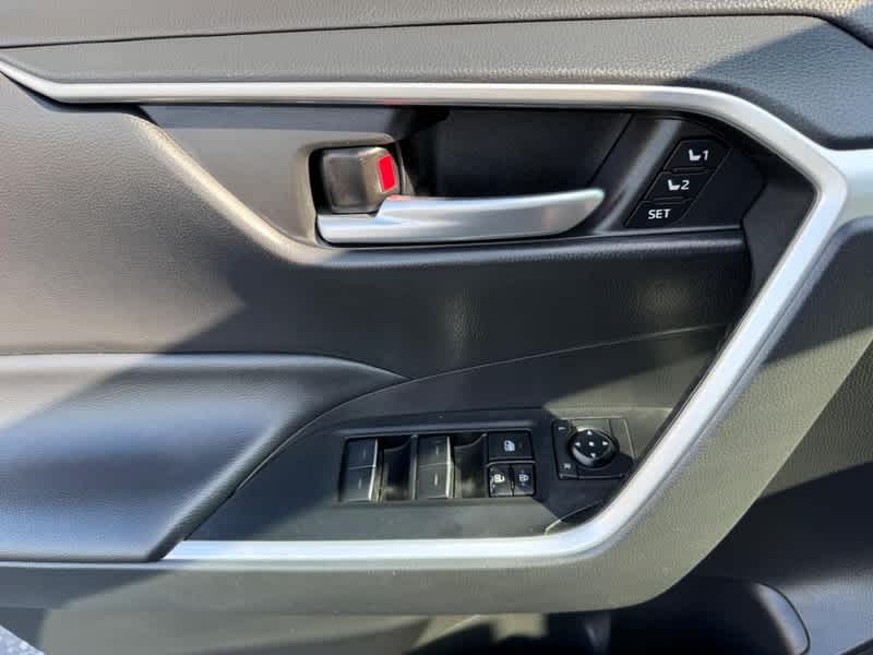 2023 Toyota RAV4 XLE Premium FWD