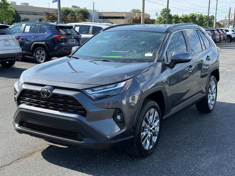 2023 Toyota RAV4 XLE Premium FWD