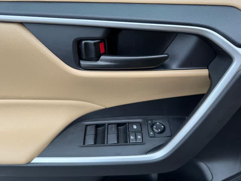 2025 Toyota RAV4 LE AWD