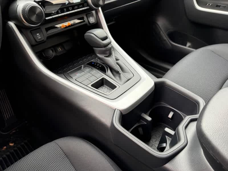 2025 Toyota RAV4 LE AWD