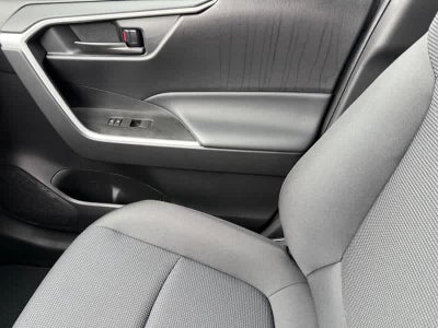 2025 Toyota RAV4 LE AWD