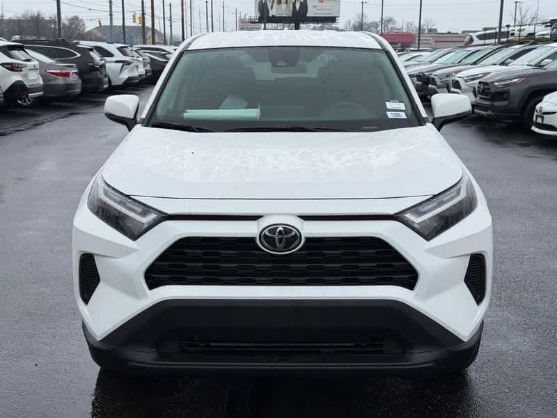 2025 Toyota RAV4 LE AWD
