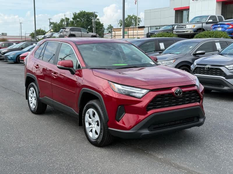 2025 Toyota RAV4 LE AWD