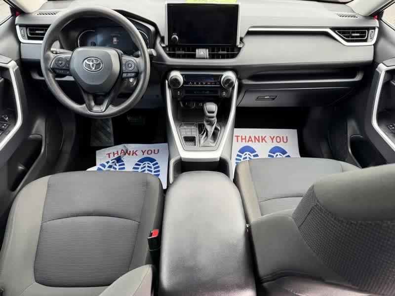 2025 Toyota RAV4 LE AWD