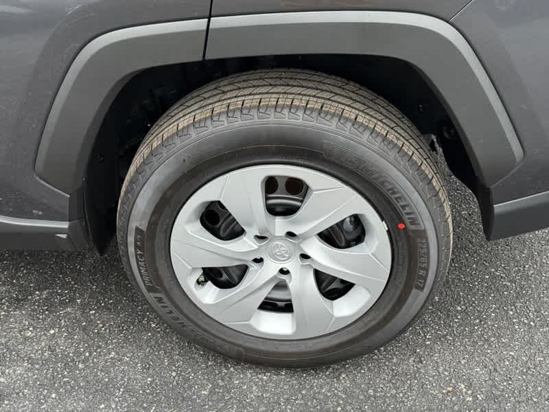 2025 Toyota RAV4 LE AWD