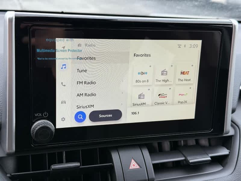 2025 Toyota RAV4 LE FWD