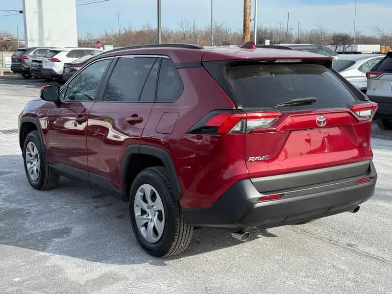 2021 Toyota RAV4 LE FWD