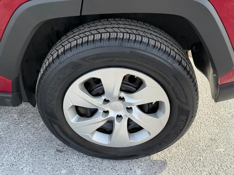 2021 Toyota RAV4 LE FWD