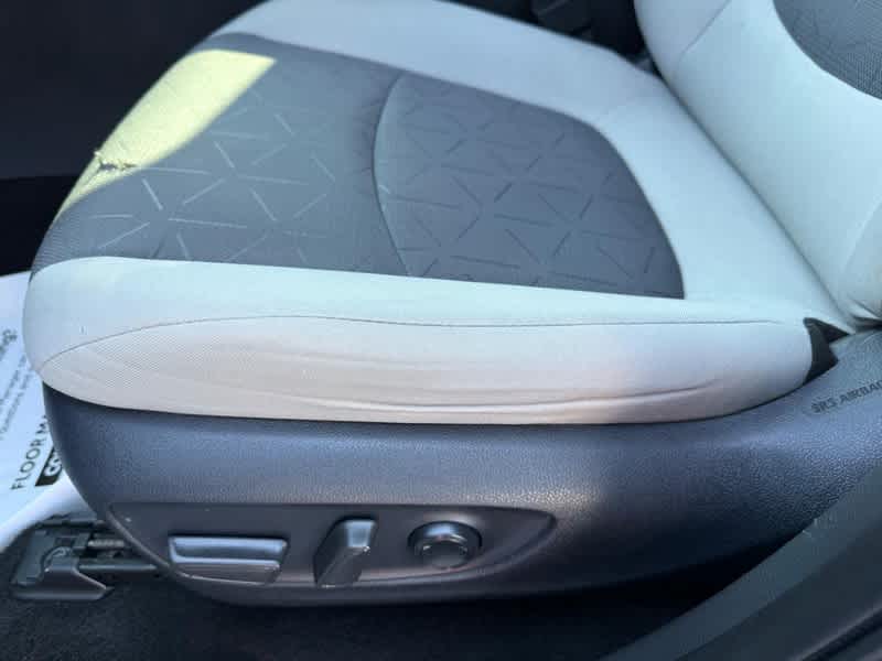 2024 Toyota RAV4 XLE AWD