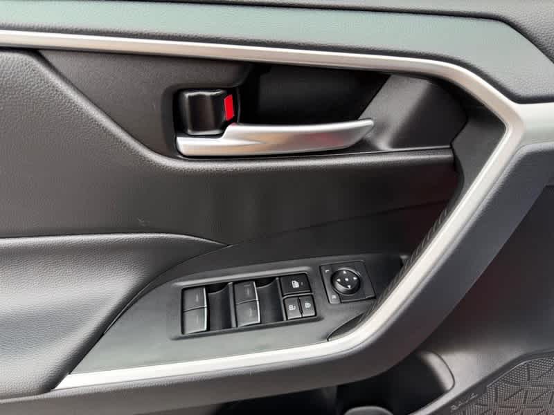 2024 Toyota RAV4 XLE AWD