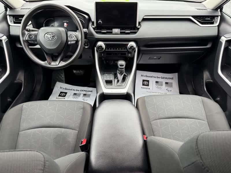 2025 Toyota RAV4 XLE AWD