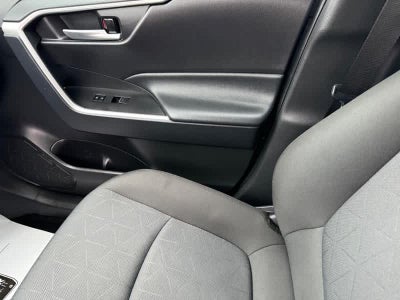 2025 Toyota RAV4 XLE AWD