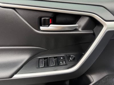 2025 Toyota RAV4 XLE AWD