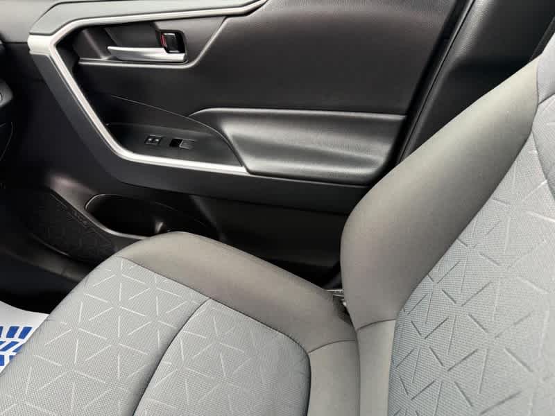 2025 Toyota RAV4 XLE AWD