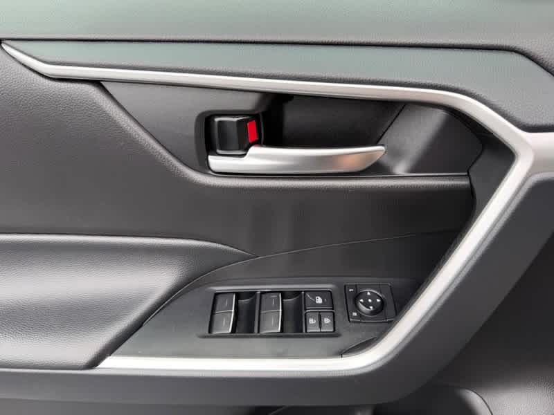 2025 Toyota RAV4 XLE AWD