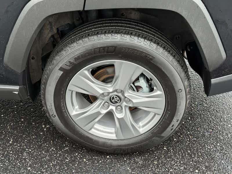 2025 Toyota RAV4 XLE AWD