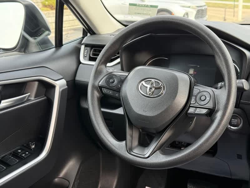2025 Toyota RAV4 XLE AWD