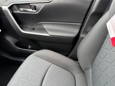 2025 Toyota RAV4 XLE AWD