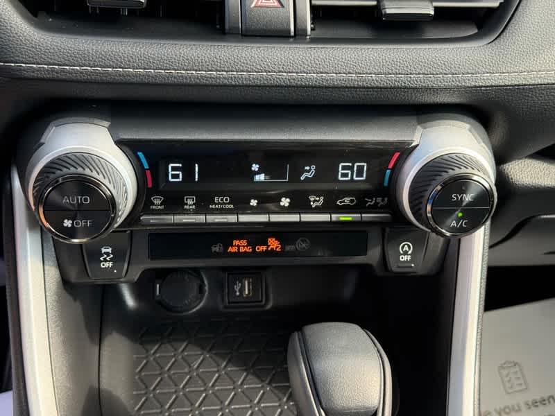 2025 Toyota RAV4 XLE AWD
